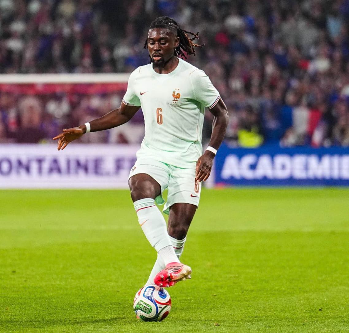 Manu Koné convainc, mais Tchouaméni reste le premier choix de Deschamps