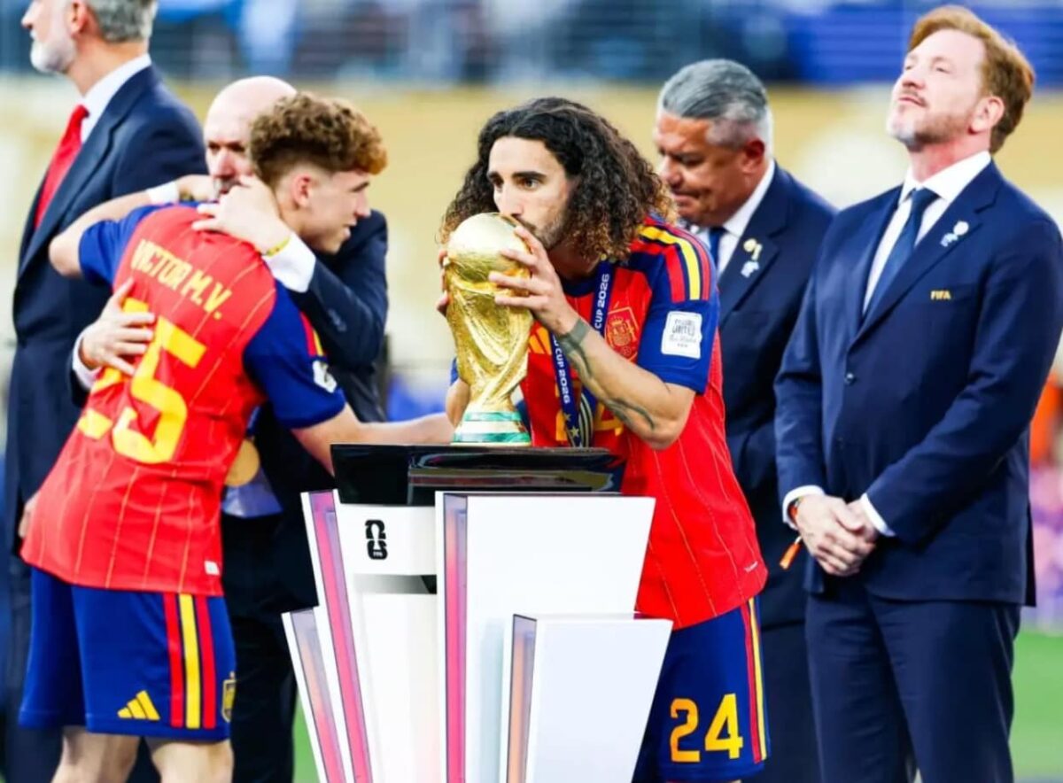 Marc Cucurella honore son pari après le sacre mondial de l’Espagne