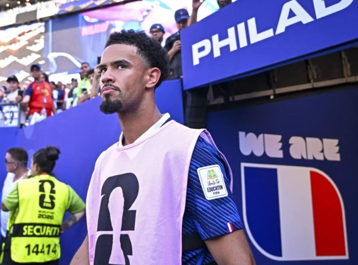 Warren Zaïre-Emery vit difficilement son manque de temps de jeu avec les Bleus