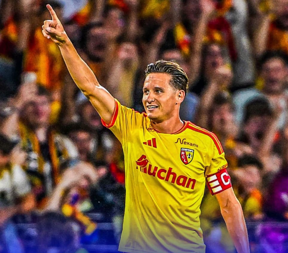 Lens obtient un penalty après une décision très contestée